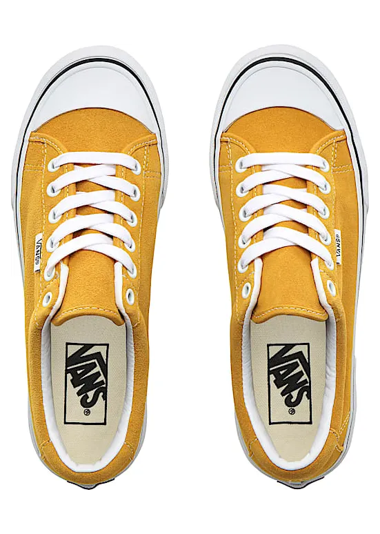 vans-style VN0A3MVHXMO