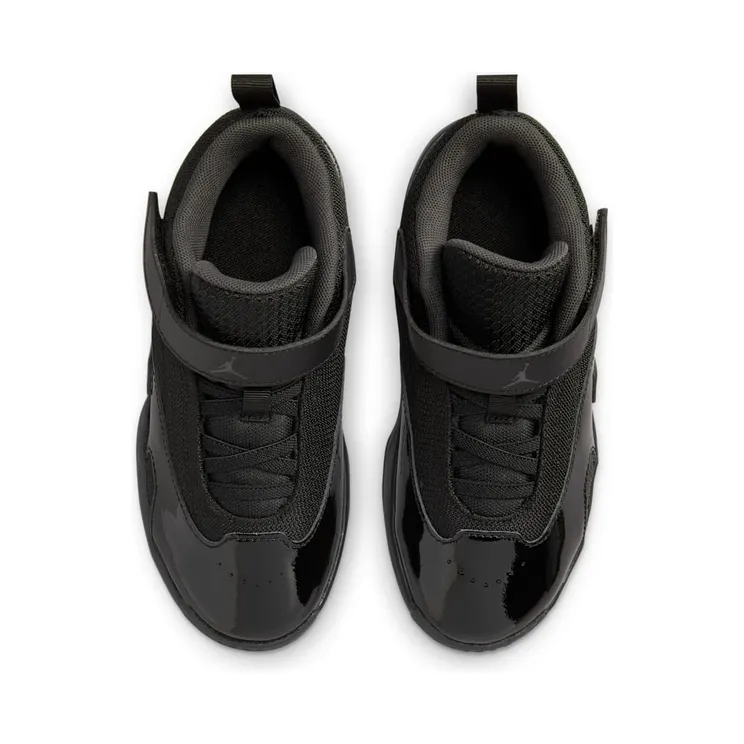 air-jordan-max-aura FQ8299-001