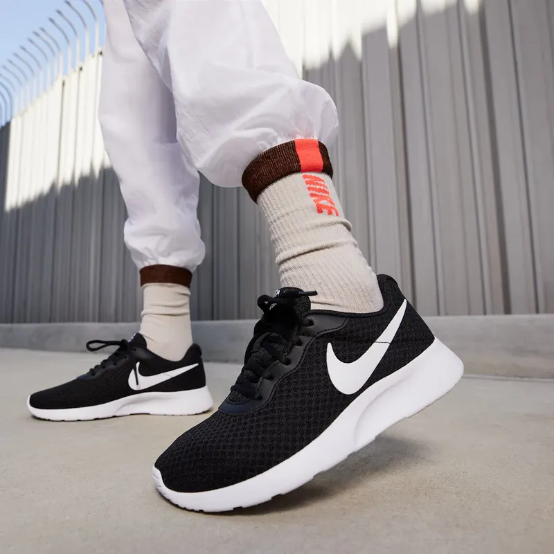nike-tanjun DJ6257-004