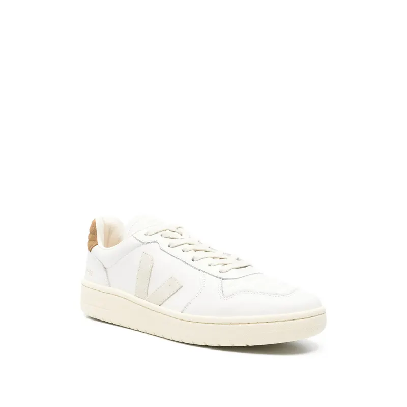 Veja V-82 II Leather “White” (VF3321447)