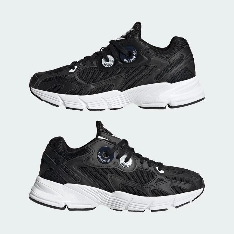 adidas Astir Core Black / Core Black / Cloud White (IE9886)
