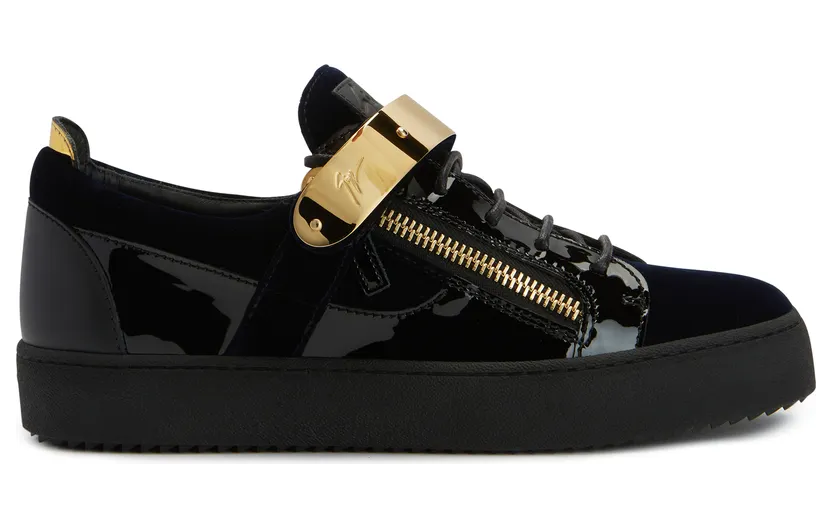 Giuseppe Zanotti Sneakerà lacets en tissu bleu marine. complétée par l’étiquette’signature’sur la languette. semelle en caoutchouc. (RM10064001)