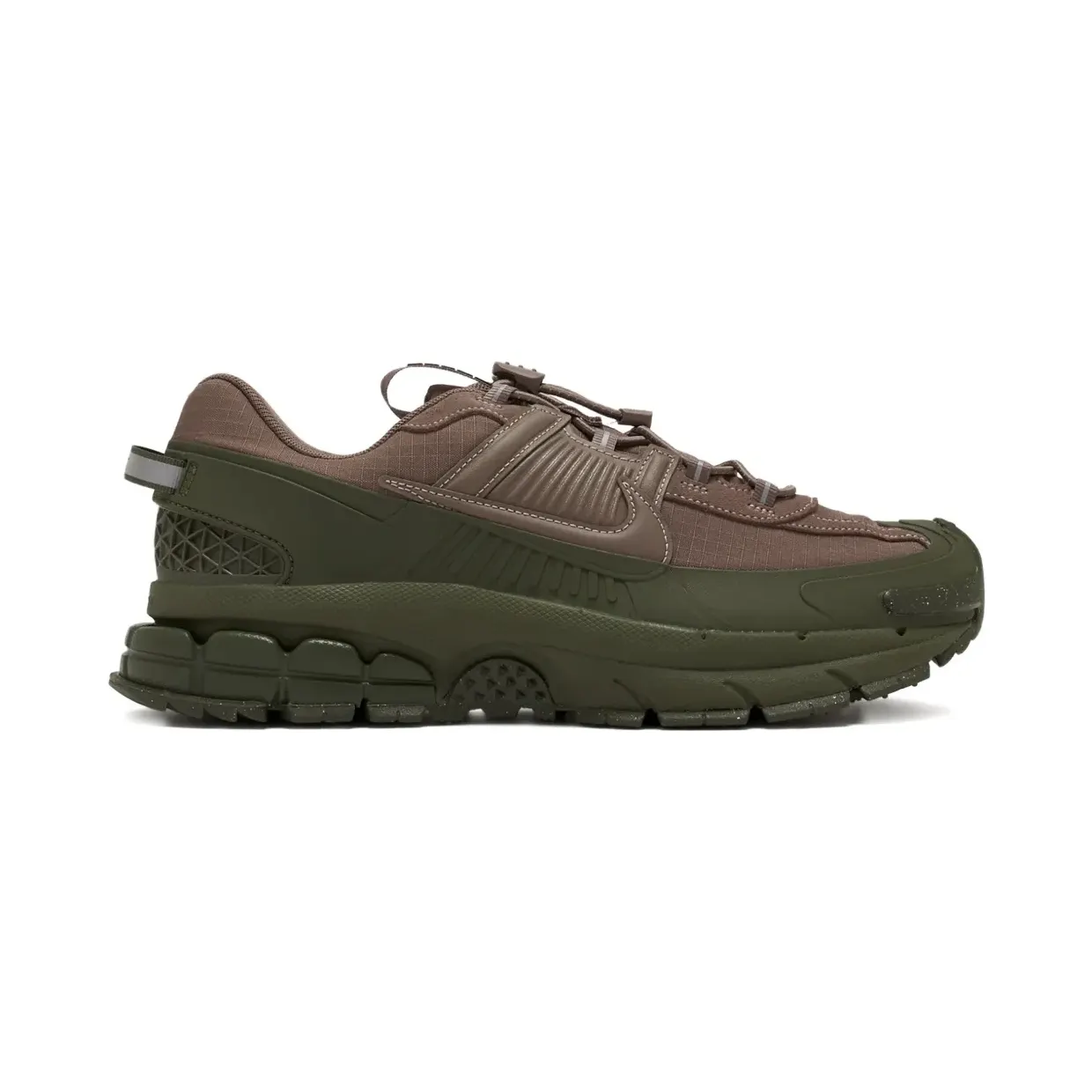 nike-vomero FV2295