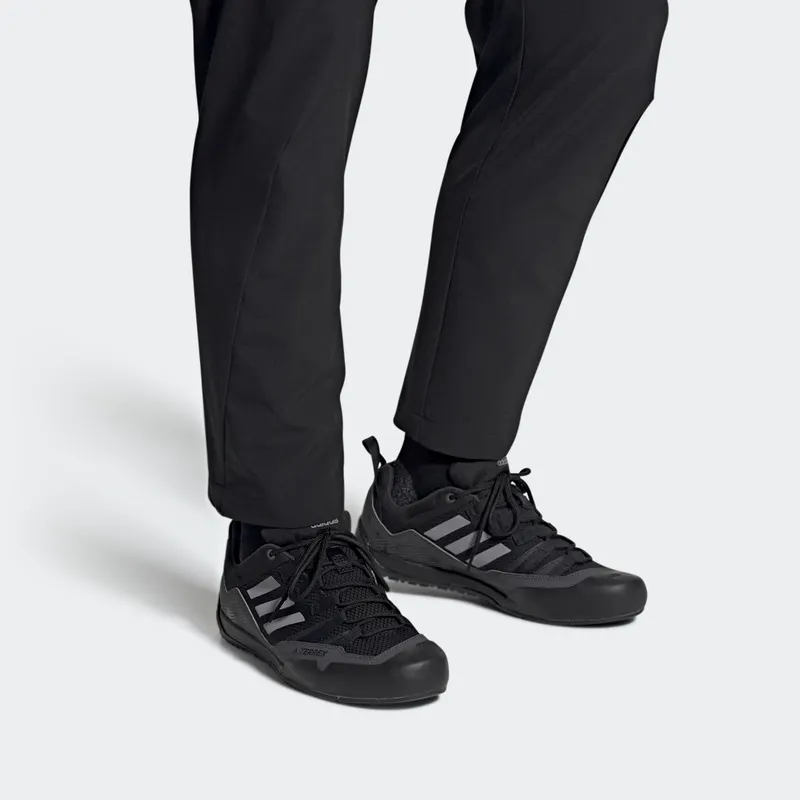 Adidas Terrex Swift Solo Approach Core Black / Core Black / Grey Three (GZ0331)