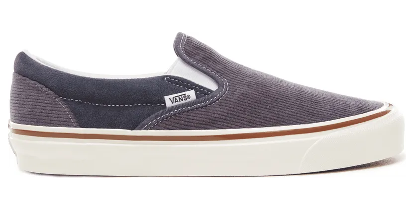 Vans Classic Slip-On 98 DX ‘Corduroy Navy’ Navy/White (VN0A3JEXUM5)