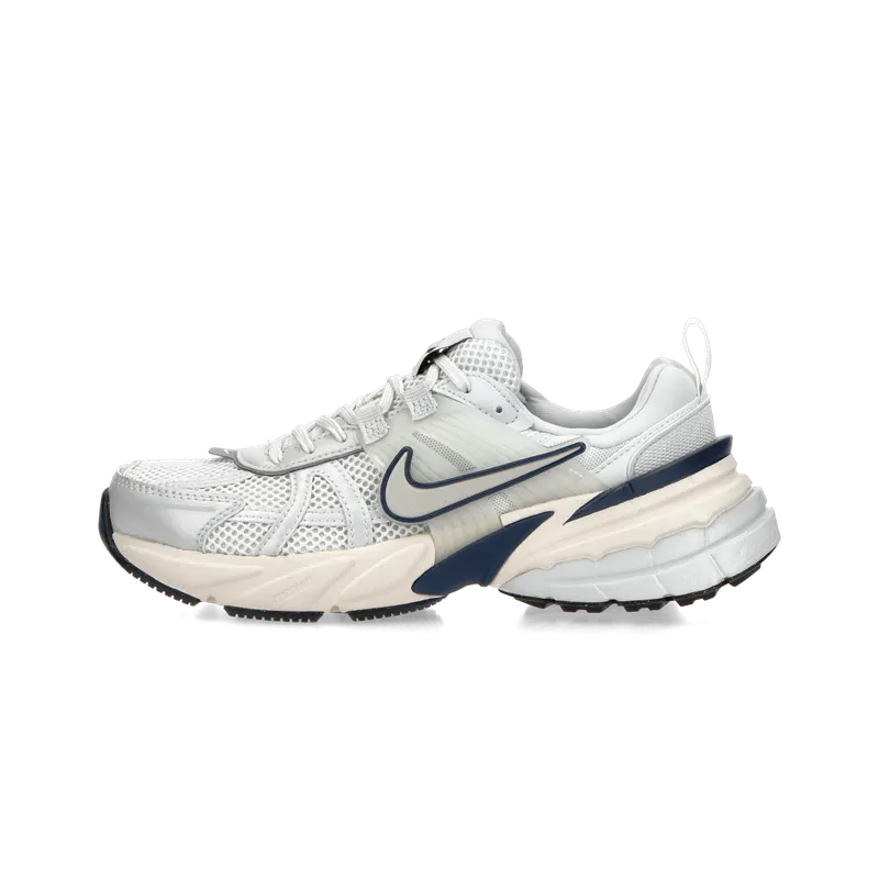 Nike V2K Run (platinum tint) – FD0736-004