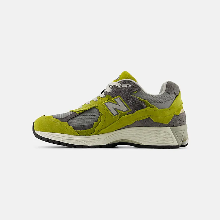 new-balance-2002r M20028ZH