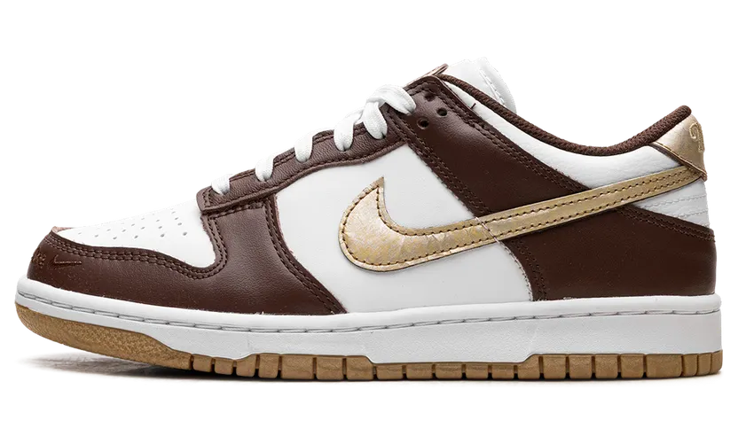 Nike Dunk Low “Cacao Wow Metallic Gold” (HM3725-171)