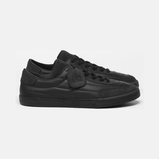 Veja X Arpenteur Panenka “Black” (UR0222345)