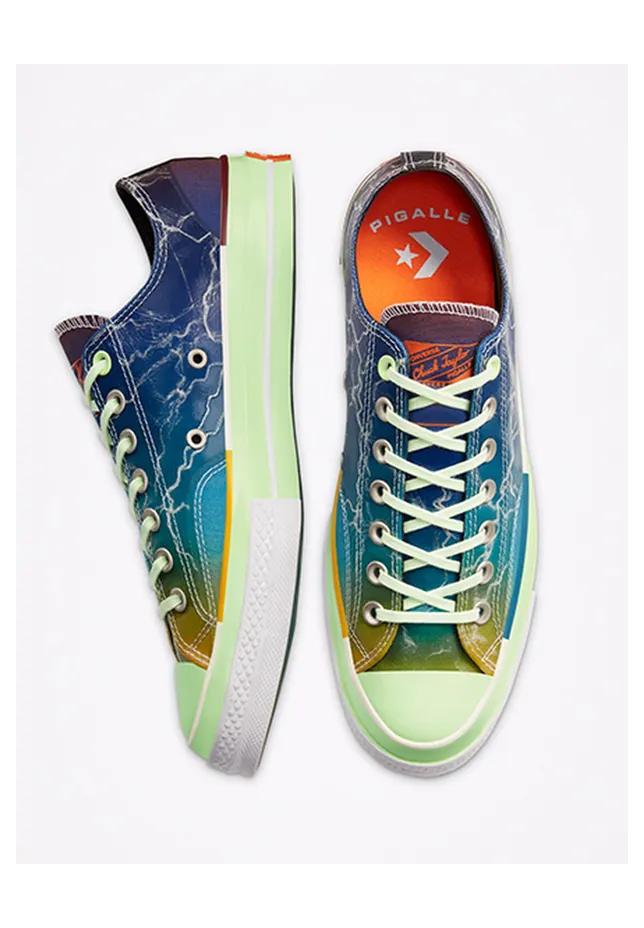 converse-chuck-taylor-all-star 165747C
