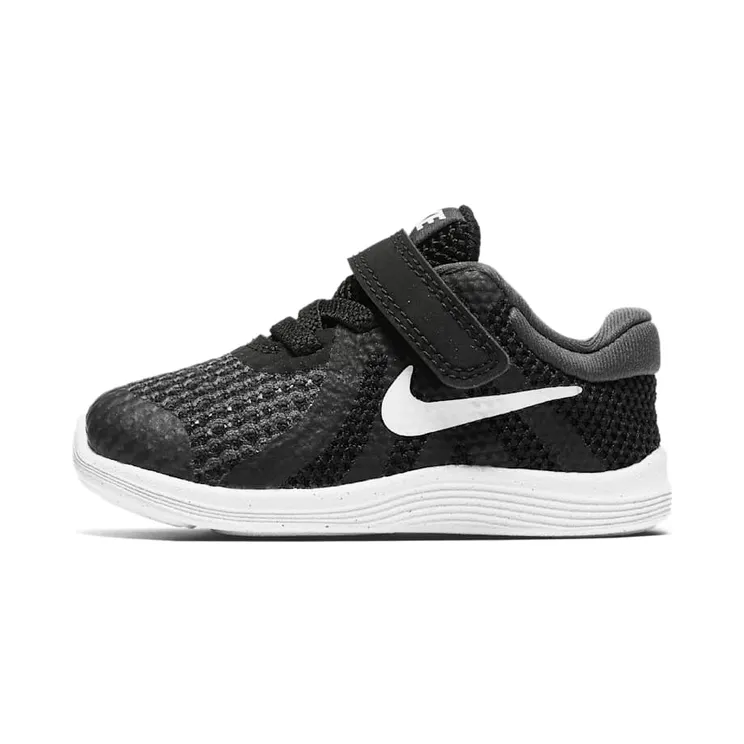 Nike Revolution 4 “Black / Anthracite / White” (943304-006)