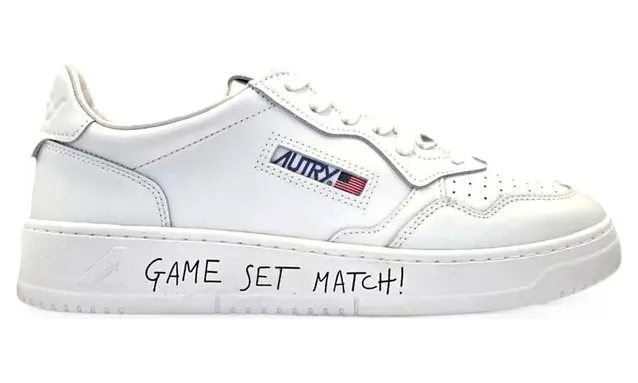 Autry Medalist Slogan-print Leather “White” (AULM ML08)
