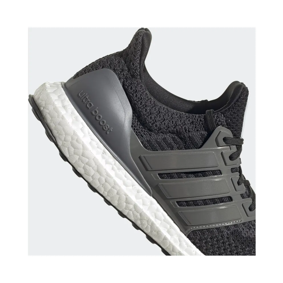 Adidas Ultraboost 5.0 DNA Core Black / Iron Metallic / Carbon (FZ1855)