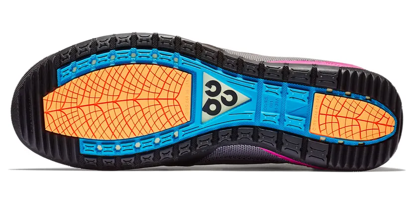 nike-acg AQ9333-001