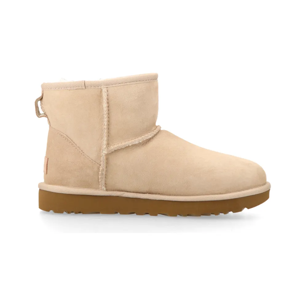 UGG W CLASSIC MINI II “SAND” – 1016222-SAN