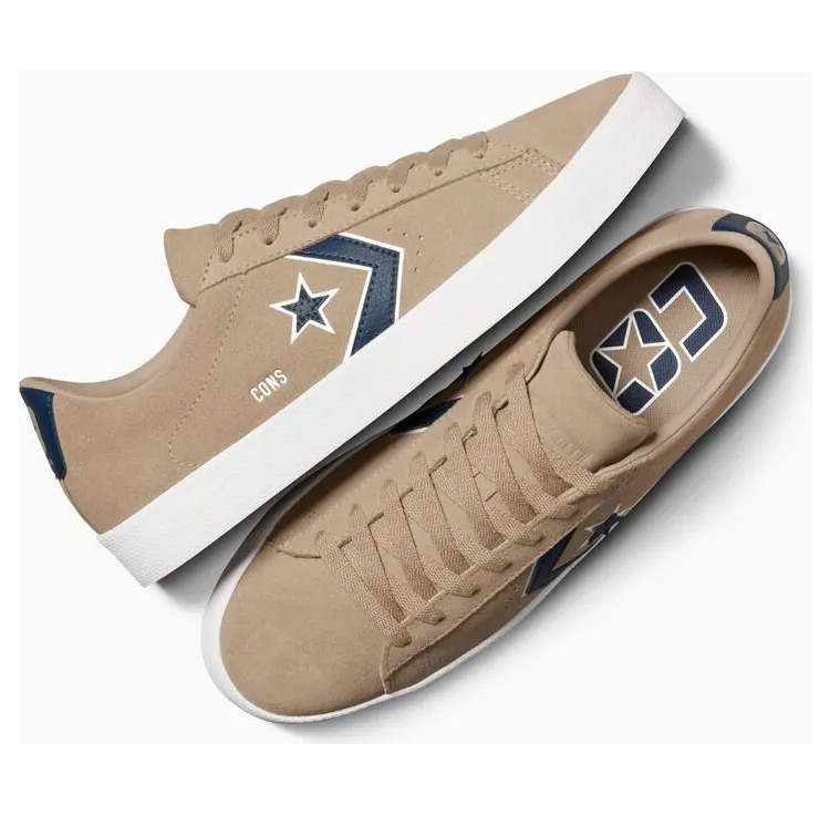 converse-sneaker A06652C