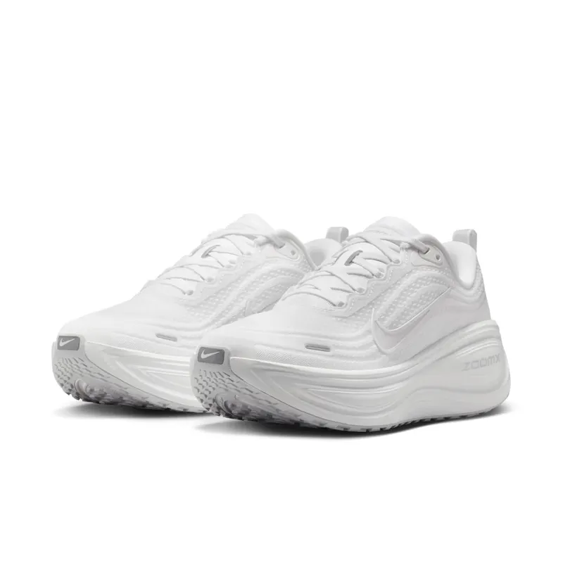 Nike Vomero Plus “Triple White” (HV8154-102)