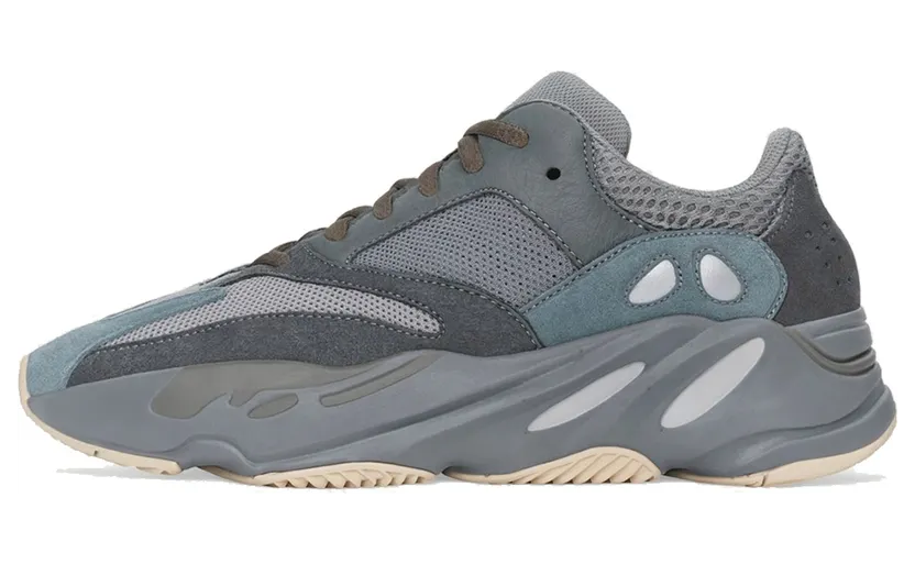 adidas-yeezy-boost-700 FW2499