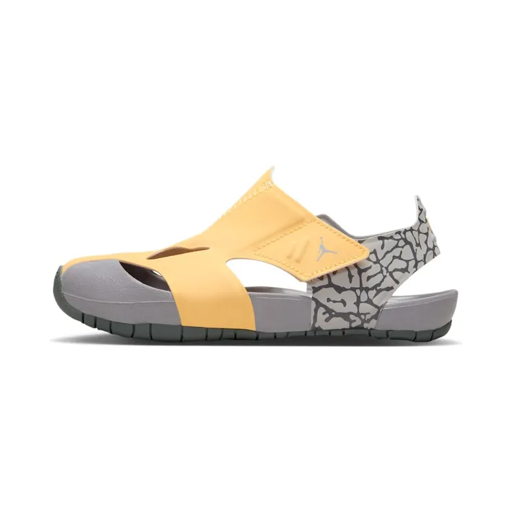 Jordan Flare “Topaz Gold / Tech Grey / Light Graphite / Cement Grey” (CI7849-700)