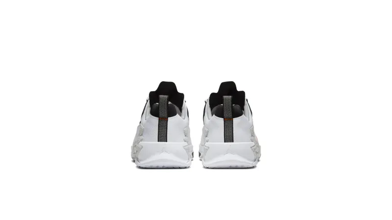 Jordan Alpha 360 Tr White Light Smoke Grey Black White/Light Smoke Grey-Black-Infrared 23 (AV1937-100)