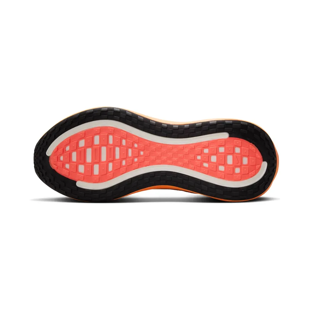 Nike Vomero Plus “Orange Pulse” (HV8150-801)