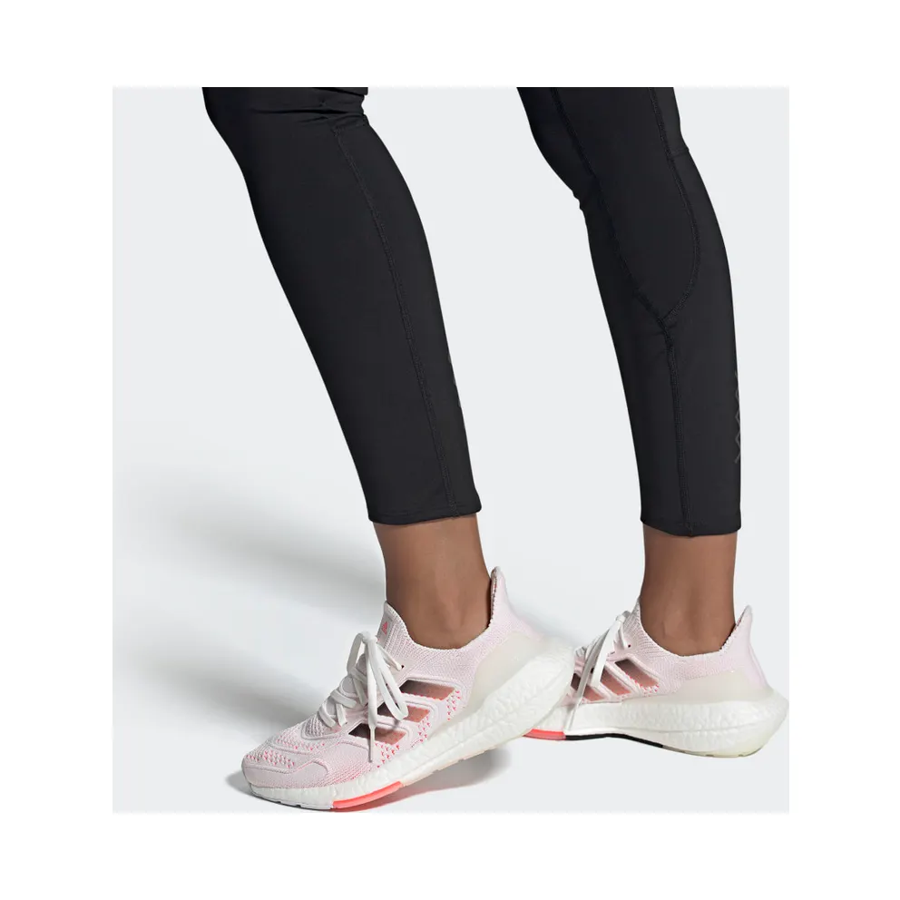 adidas Ultraboost 22 HEAT.RDY Cloud White / Core Black / Turbo (GX8057)