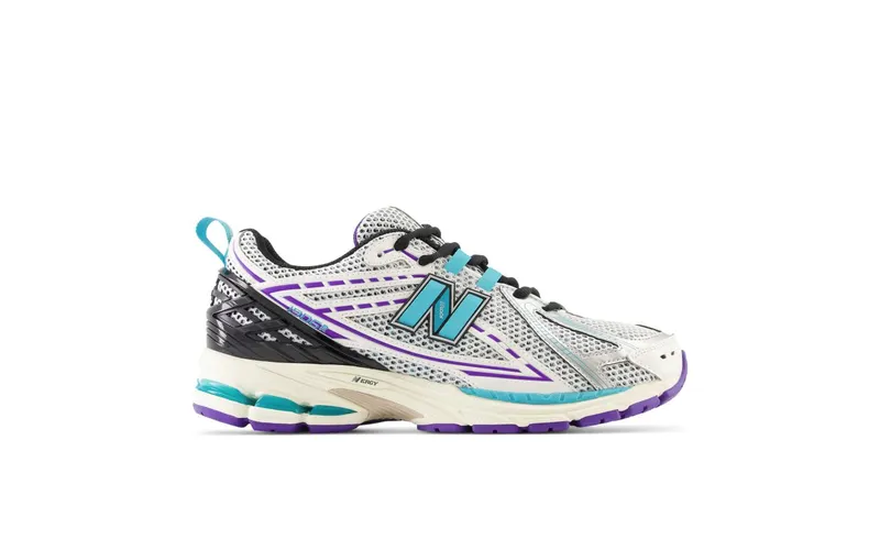 New Balance 1906R “White / Aqua Purple” (M1906RCF)
