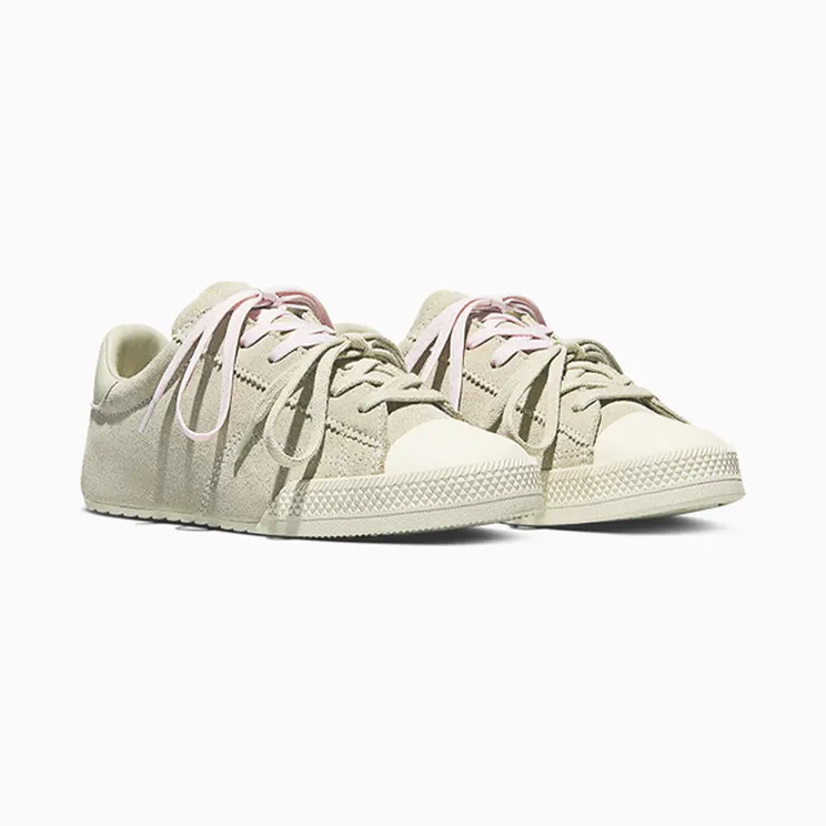 converse-sneaker A18892C