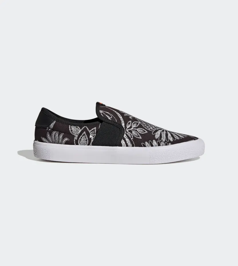 adidas Vulc Raid3r Lifestyle Skateboarding Slip-On Canvas Graphic Print Core Black / Signal Orange / Cloud White (GW4107)