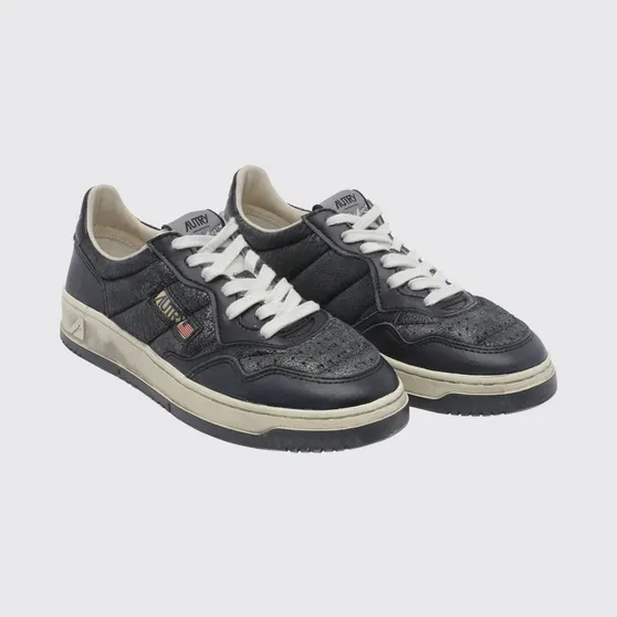 Autry Medalist Low Super Vintage Calfskin Sneakers with Worn Effect Grey (AVLMAD03)