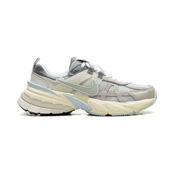 Nike V2K Run Metallic Platinum sneakers – Beige (FZ3596)