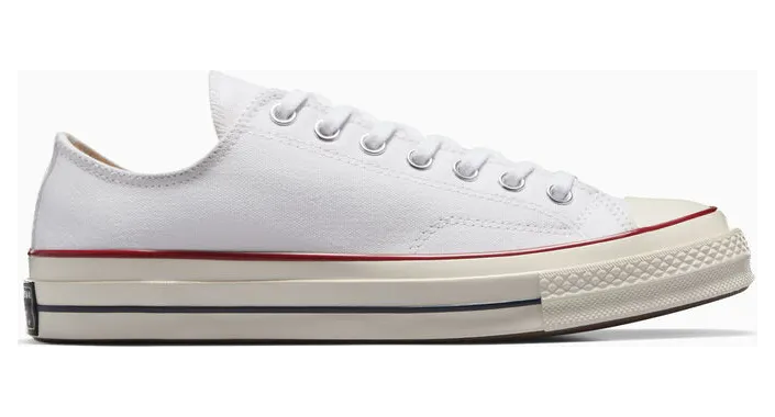 Converse Chuck 70 “Weiß/Garnet”: Klassiker mit Farbakzent