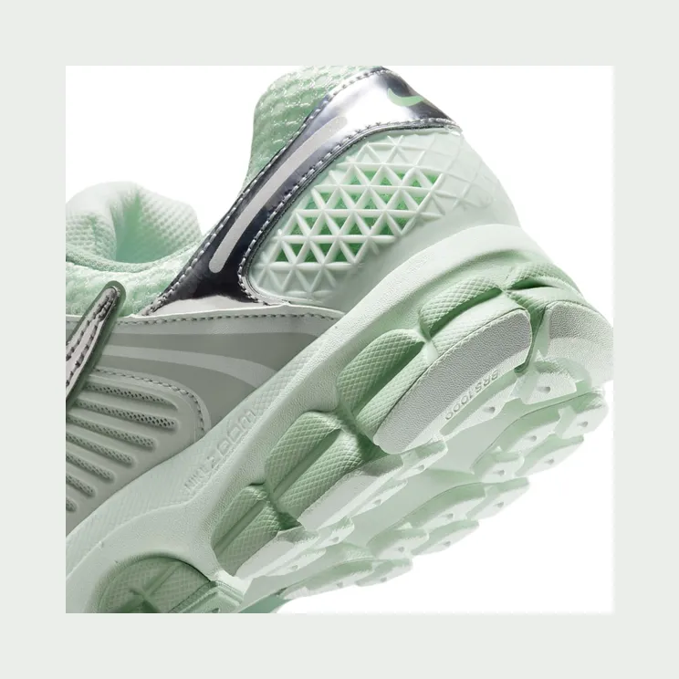 nike-air-zoom IV4311-300