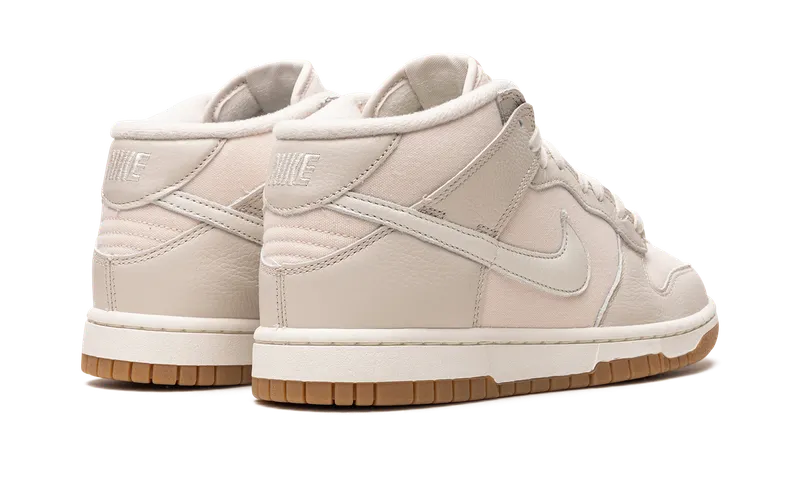 Nike Dunk Mid “Light Orewood Brown” (DZ2533-100)