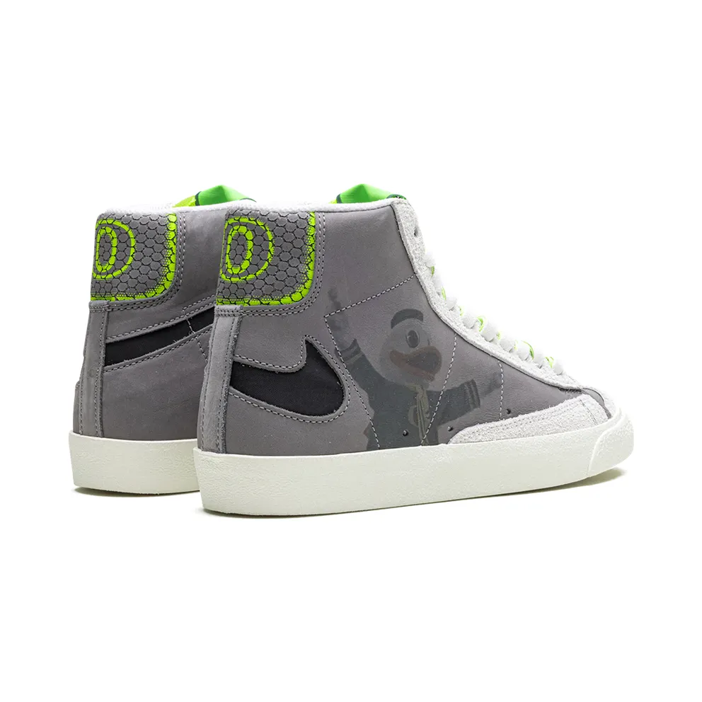 Nike Blazer Mid ’77 “University of Oregon Football” (FD0235-001)