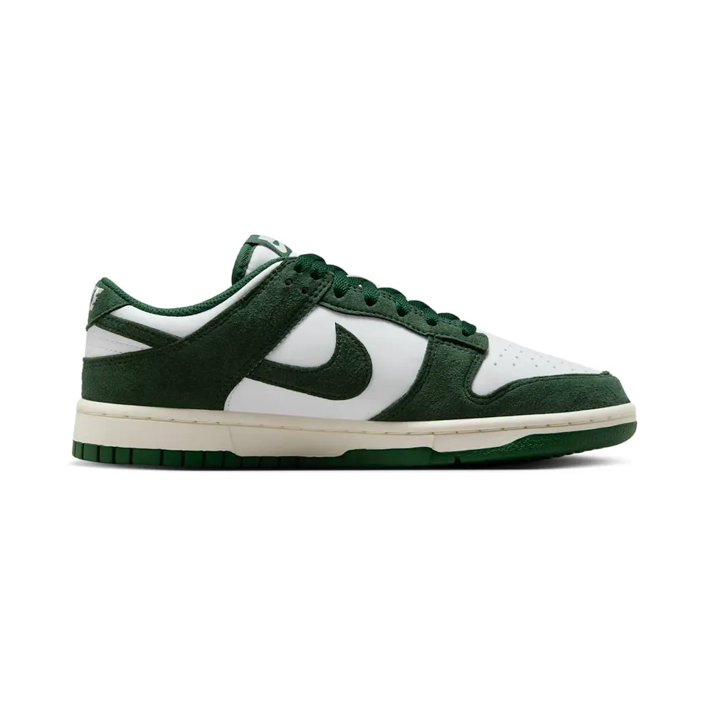 Nike Dunk Low “Mini Swoosh – Gorge Green” (IB4417-100)
