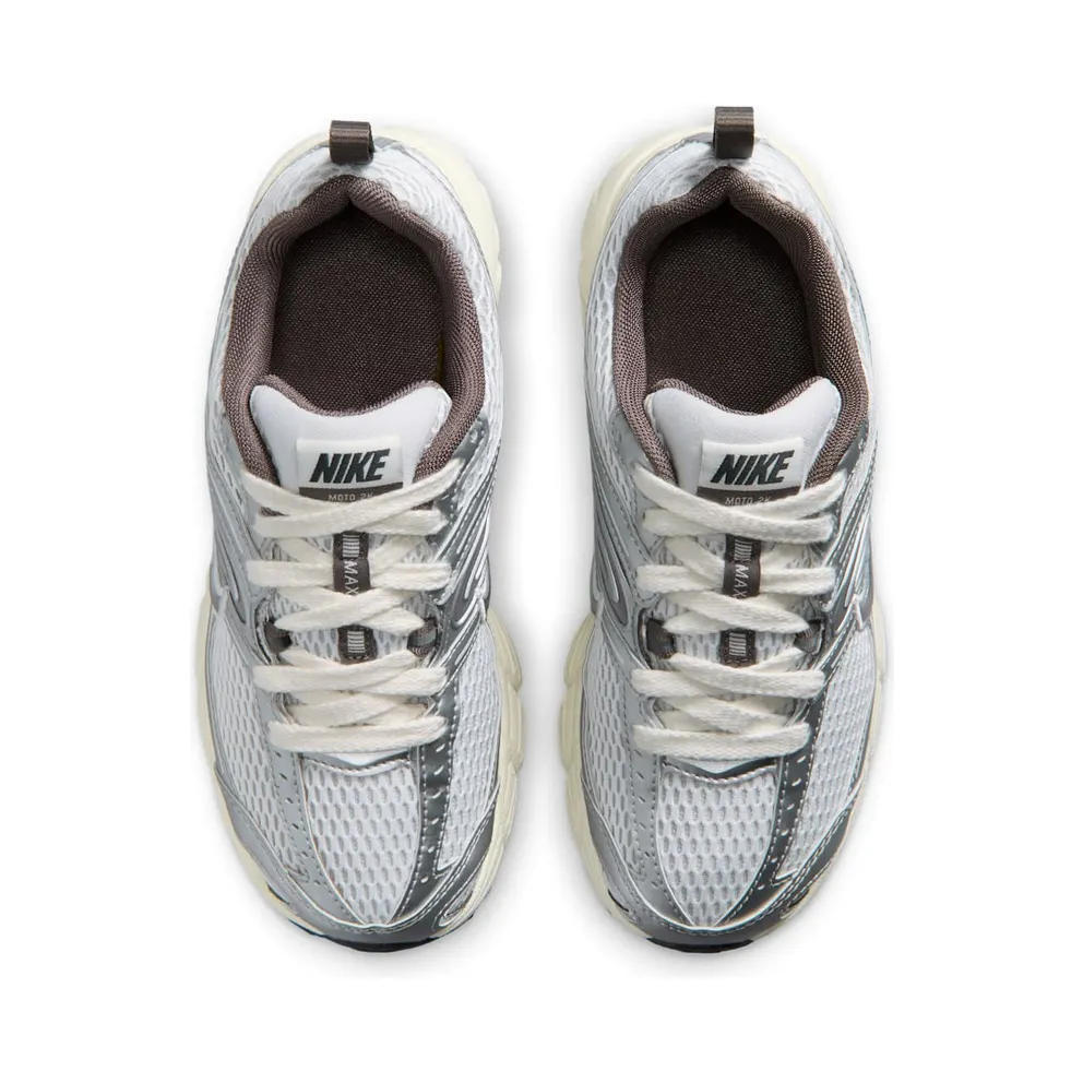 Nike Air Max Moto 2K “Platinum Tint / Cave Stone / Anthracite / Metallic Silver” (IV5764-094)