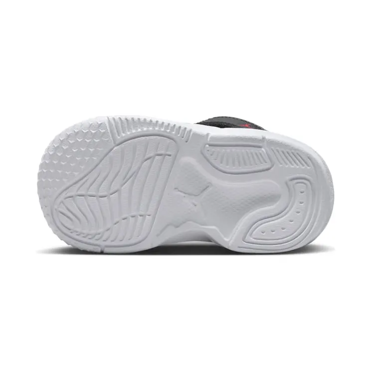 air-jordan-max-aura DZ4355-061