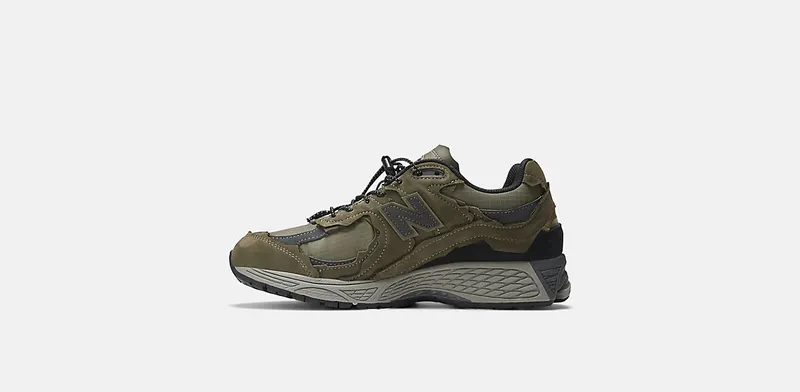 New Balance 2002R “Protection Pack – Dark Moss” (M2002RDN)