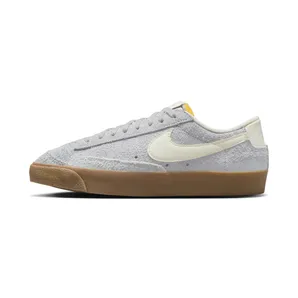 Nike Blazer Low ’77 Vintage “Football Grey / Gum Light Brown / Team Orange / Pale Ivory” (FQ8060-003)