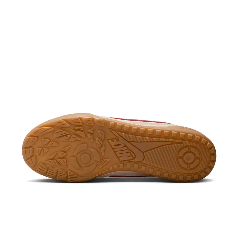 Nike Terra Manta “Sanddrift Gum Light Brown Sail Noble Red” (HQ1940-101)