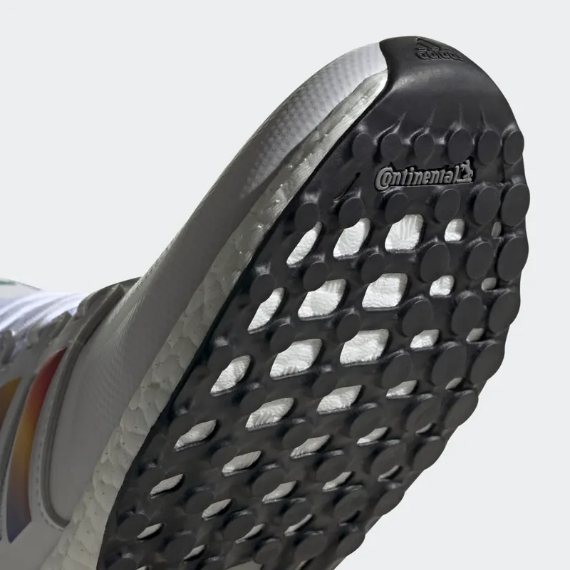 adidas Ultraboost DNA Cloud White / Red / Core Black (FV7014)