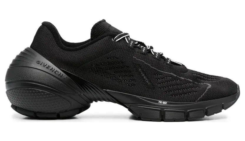 Givenchy TK-MX Runner sneakers met vlakken – Zwart (BH0093H0VS)