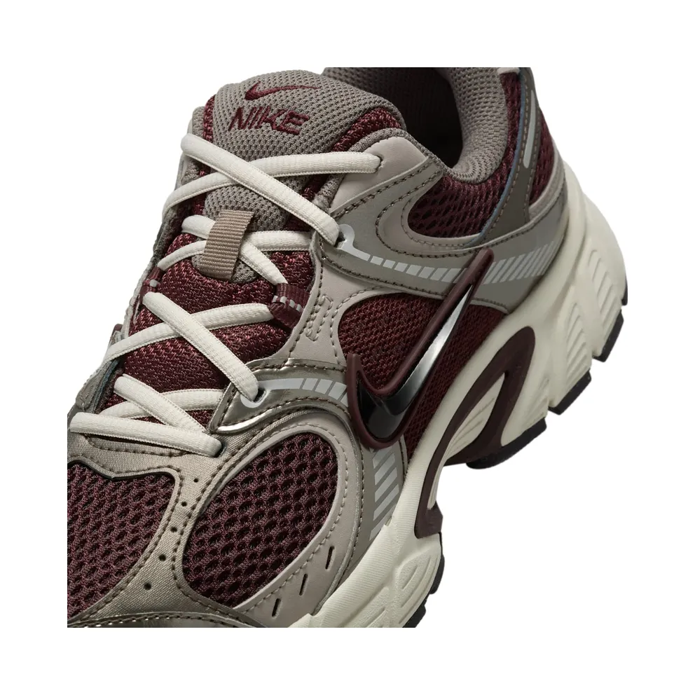 Nike V5 RNR “Burgundy Crush College Grey” (HQ7901-602)