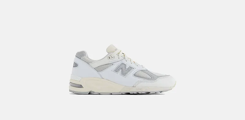 New Balance New Balance White/Grey (M990TC2)