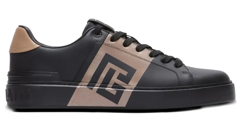 Balmain B-Court sneakers van kalfsleer met logodetail – Zwart (FM0VI288LOBP)