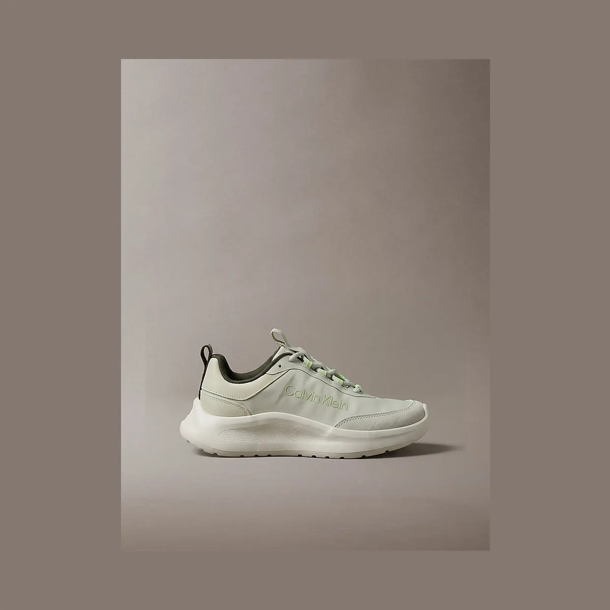 Calvin Klein Ck Curve – Lightweight Runner “MISTY BLUE/WHITE GREEN/OLIVE NIGHT” (HW0HW032930GZ)