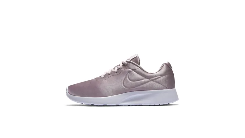 Nike Tanjun Premium Particle Rose Satin (W) Particle Rose/Metallic Platinum-White-Particle Rose (917537-601)