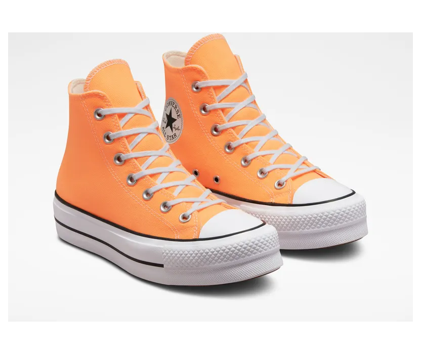 converse-chuck-taylor-all-star A03052C