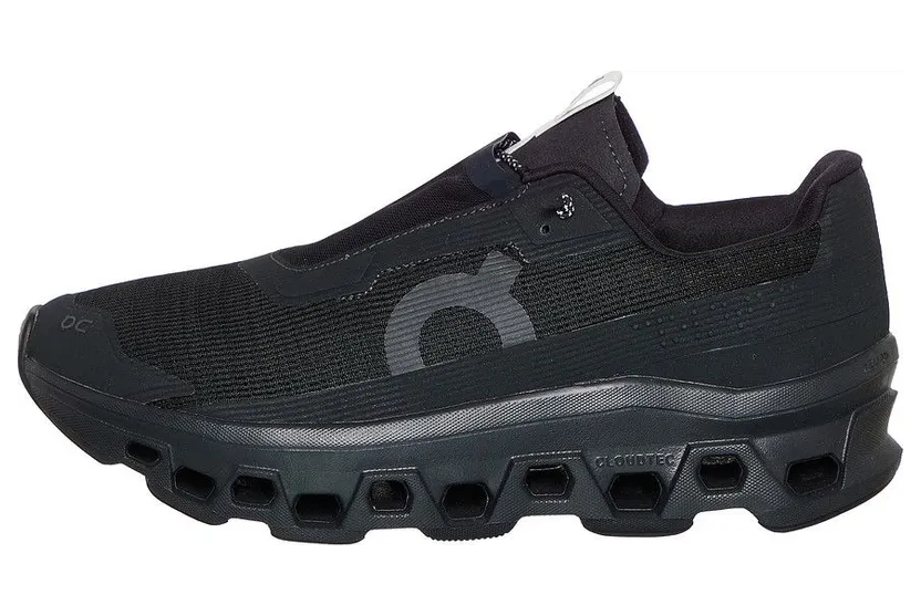 on-sneaker 3MD11770485